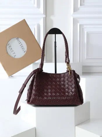 835921  编织皮革肩背包 斜挎包 高仿BV女包