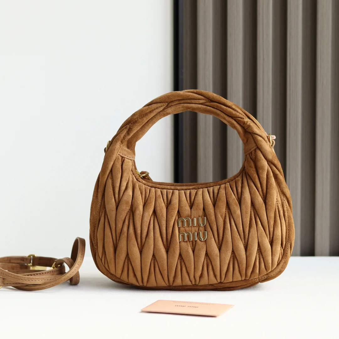 缪缪 5BC125 麂绒皮手袋 斜挎包 缪缪 5BC125 麂绒皮手袋 斜挎包