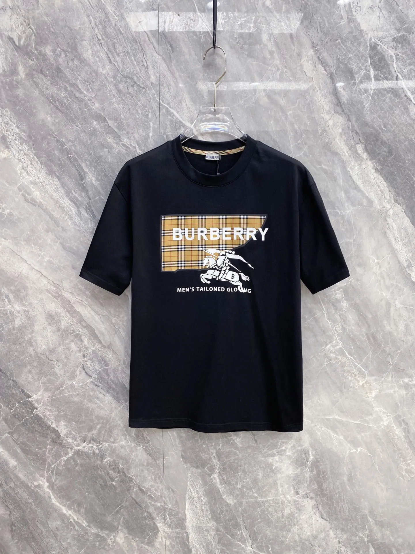 Burberry 2026 Spring/Summer New Collection Exclusive - Latest Boutique Short-Sleeve Crew Neck T-Shirt Burberry 2026 Spring/Summer New Collection Exclusive - Latest Boutique Short-Sleeve Crew Neck T-Shirt
