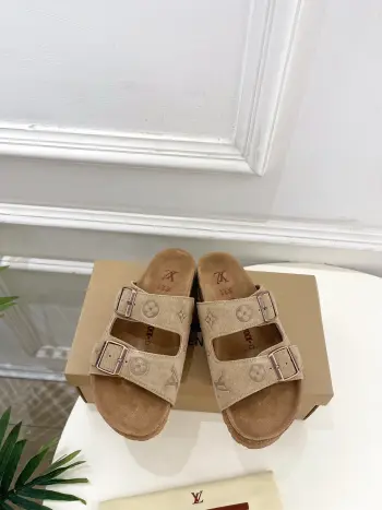 2026春夏新品 顶级勃肯沙滩 拖鞋 高仿LV男士凉鞋/拖鞋