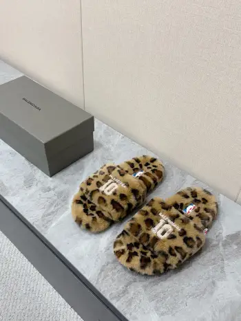 Latest NBA co-branded couple s furry slippers Replica Balenciaga Womens Sandals and Slides