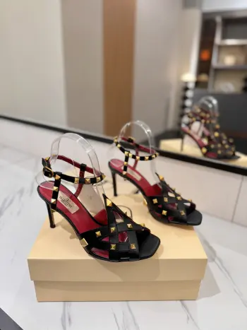 2026新款方头弧形搭扣 细跟 高跟鞋 高仿迪奥女士高跟鞋/单鞋