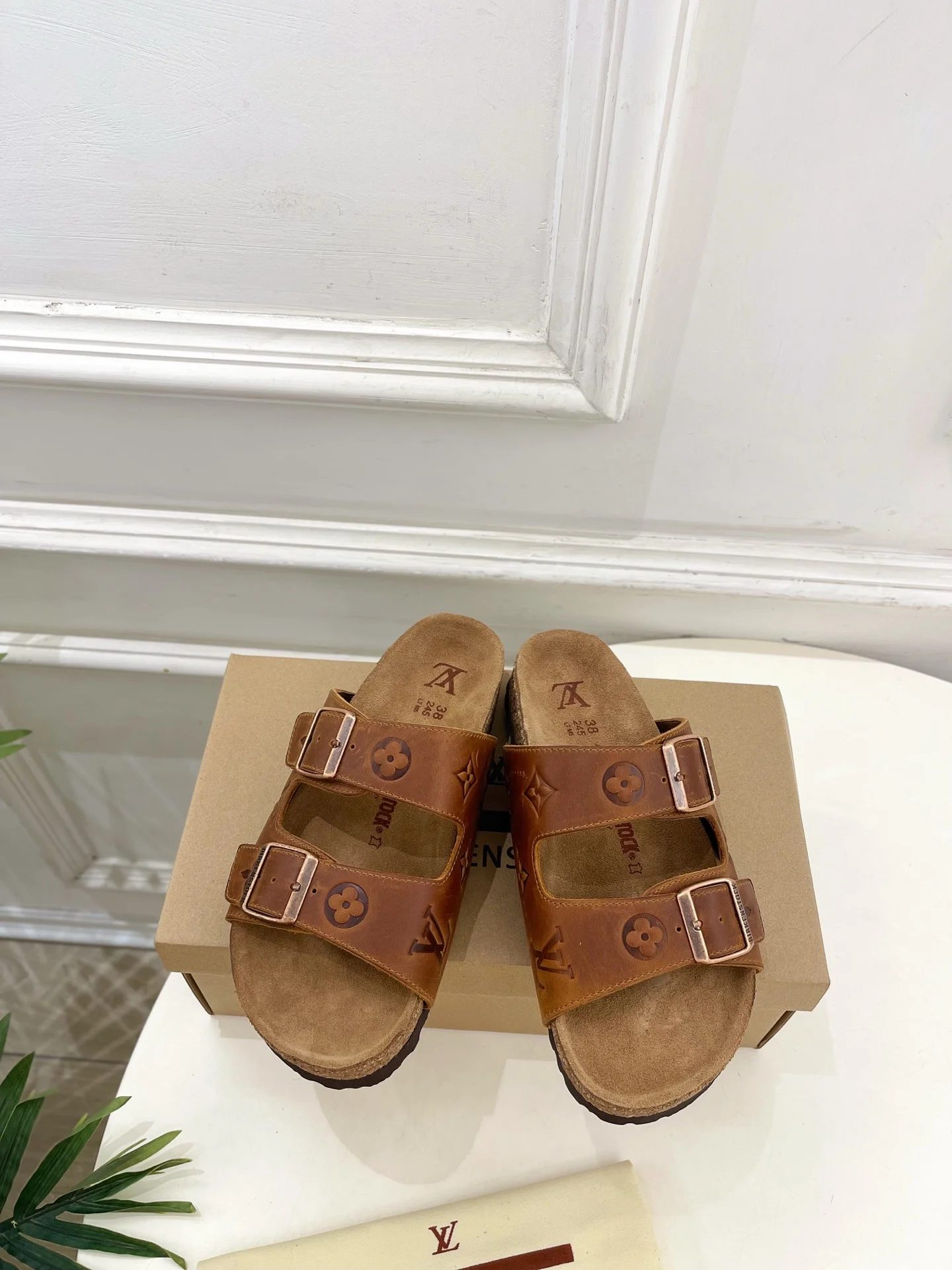 LV 2026春夏新品 顶级勃肯沙滩 拖鞋