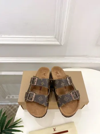 2026春夏新品 顶级勃肯沙滩 拖鞋 高仿LV男士凉鞋/拖鞋