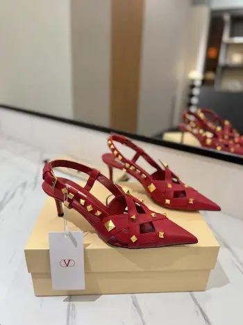 2026新款尖头搭扣 细跟 高跟鞋 高仿迪奥女士高跟鞋/单鞋