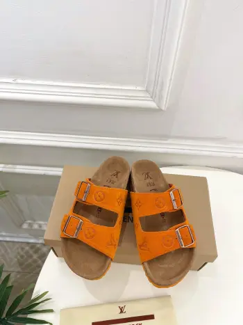 2026春夏新品 顶级勃肯沙滩 拖鞋 高仿LV男士凉鞋/拖鞋