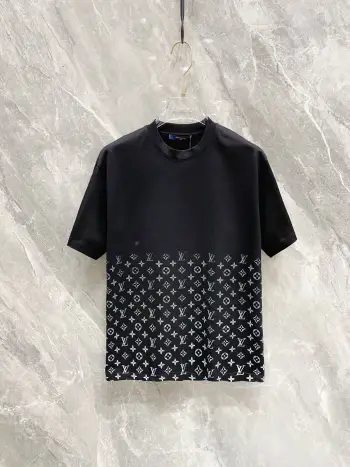 2025 Spring/Summer New Collection Debut: Latest Boutique Short-Sleeve Crew Neck T-Shirt Replica Louis Vuitton Tshirts and Polos
