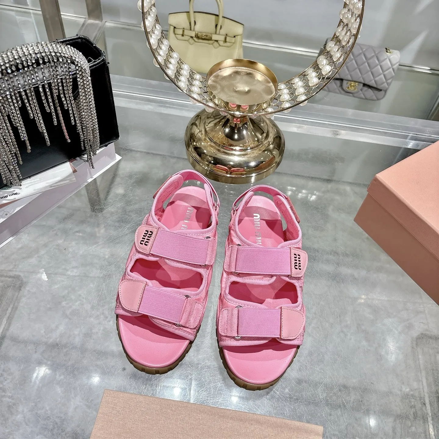 缪缪  新款休闲厚底弹力魔术贴沙滩凉鞋