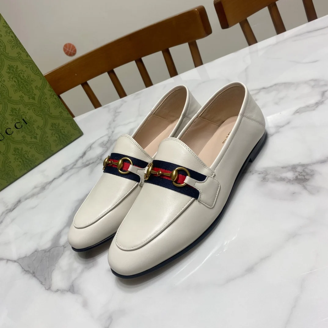 Gucci Classic and timeless slip-on shoes for all seasons