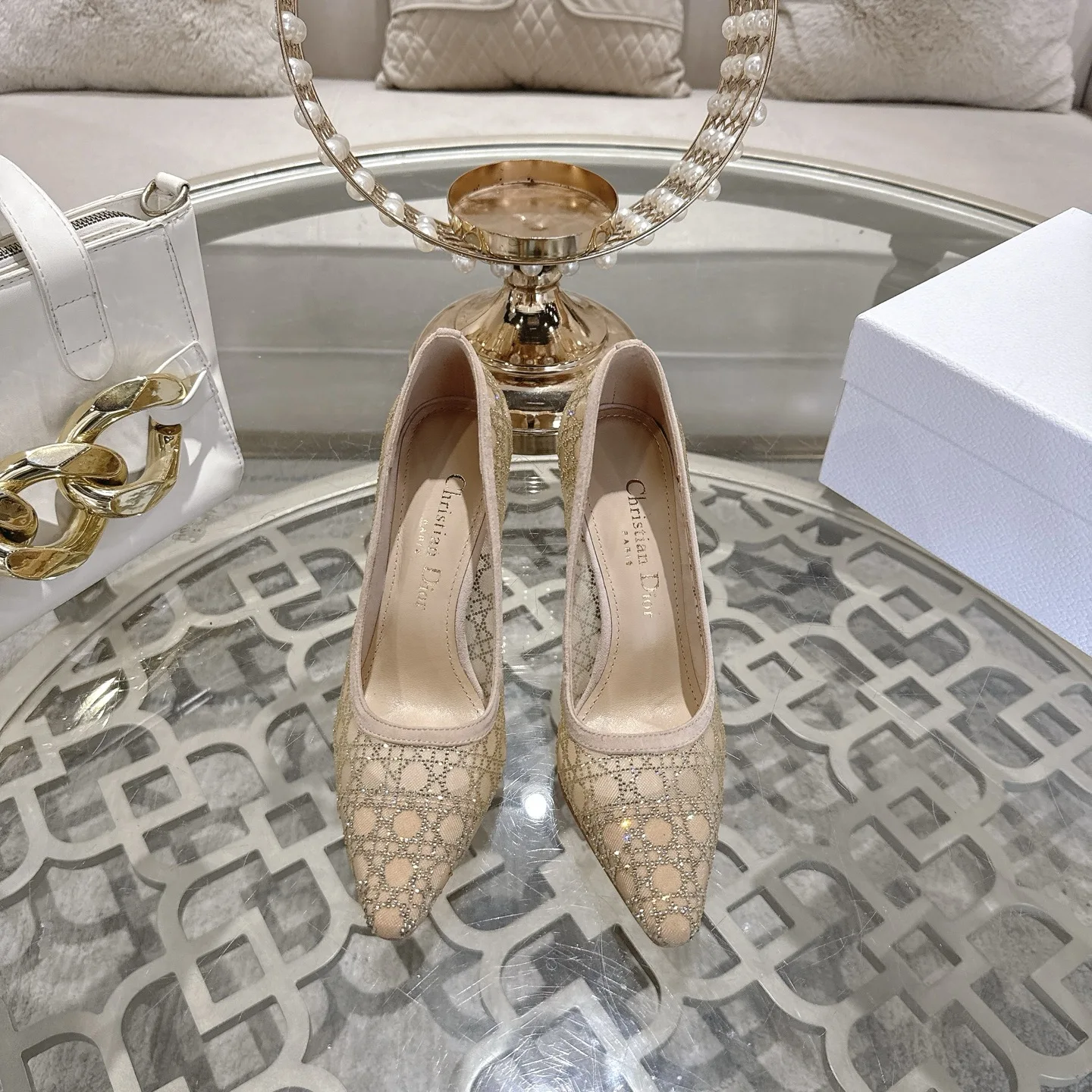 迪奥 2026𝐬𝐬 D家仙女百搭烫钻工艺猫跟跟鞋 