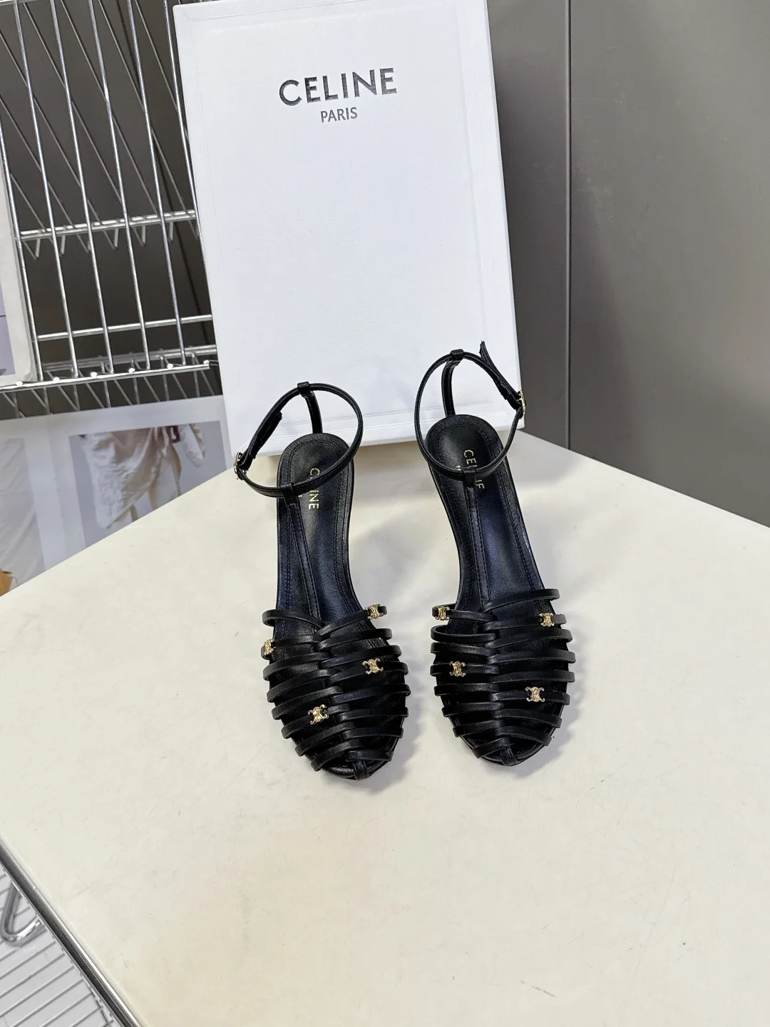 赛琳 春夏凯旋门时装鞋 赛琳 春夏凯旋门时装鞋