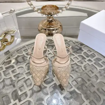 2026𝐬𝐬 D家仙女百搭烫钻工艺猫跟跟鞋  高仿迪奥女士高跟鞋/单鞋