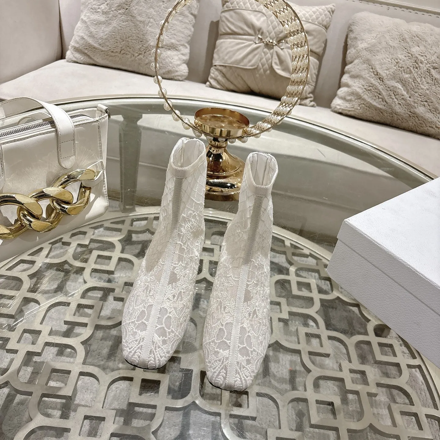 迪奥  2026春夏最新色 刺绣提花 高跟蝴蝶结拼色女鞋