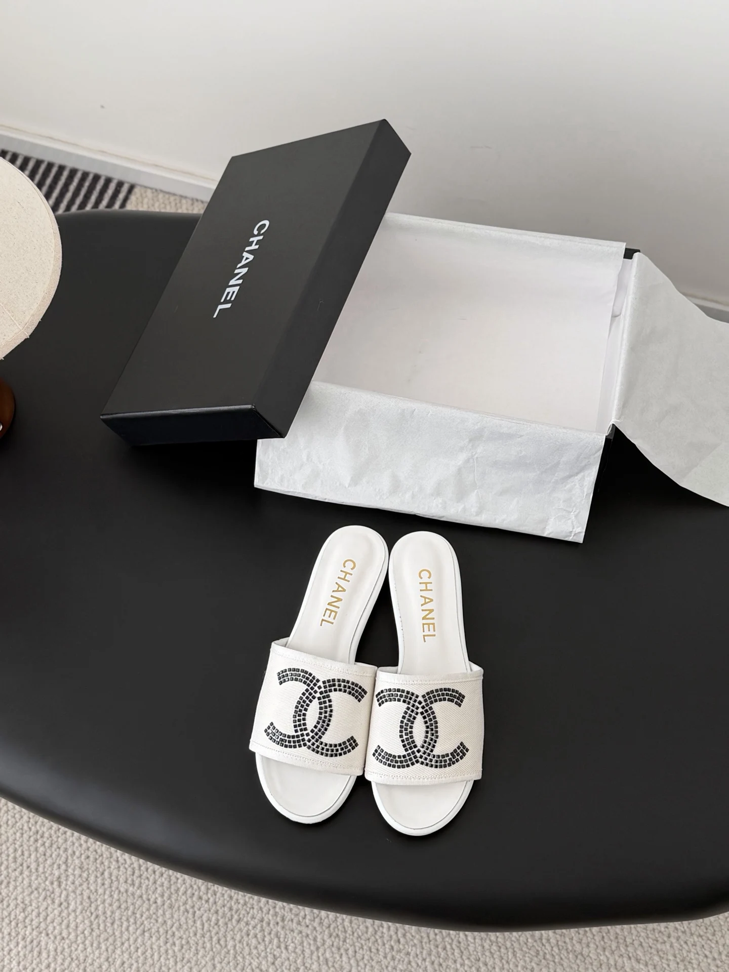 香奈儿 26C新款网纱拖鞋