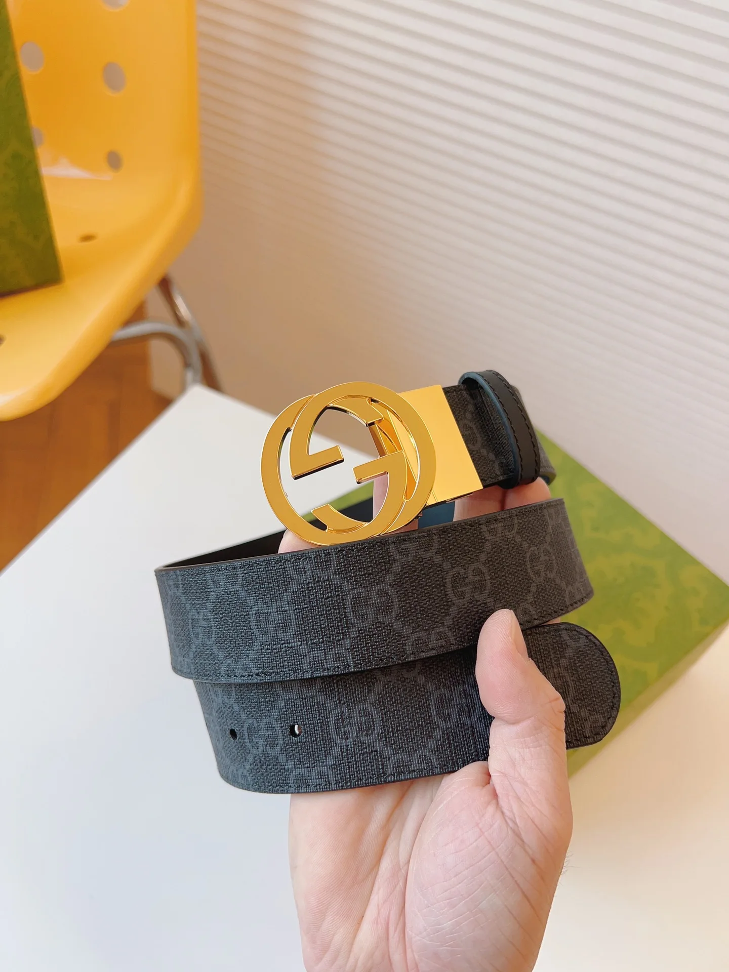 古奇 GUCCI双面皮革腰带 古奇 GUCCI双面皮革腰带