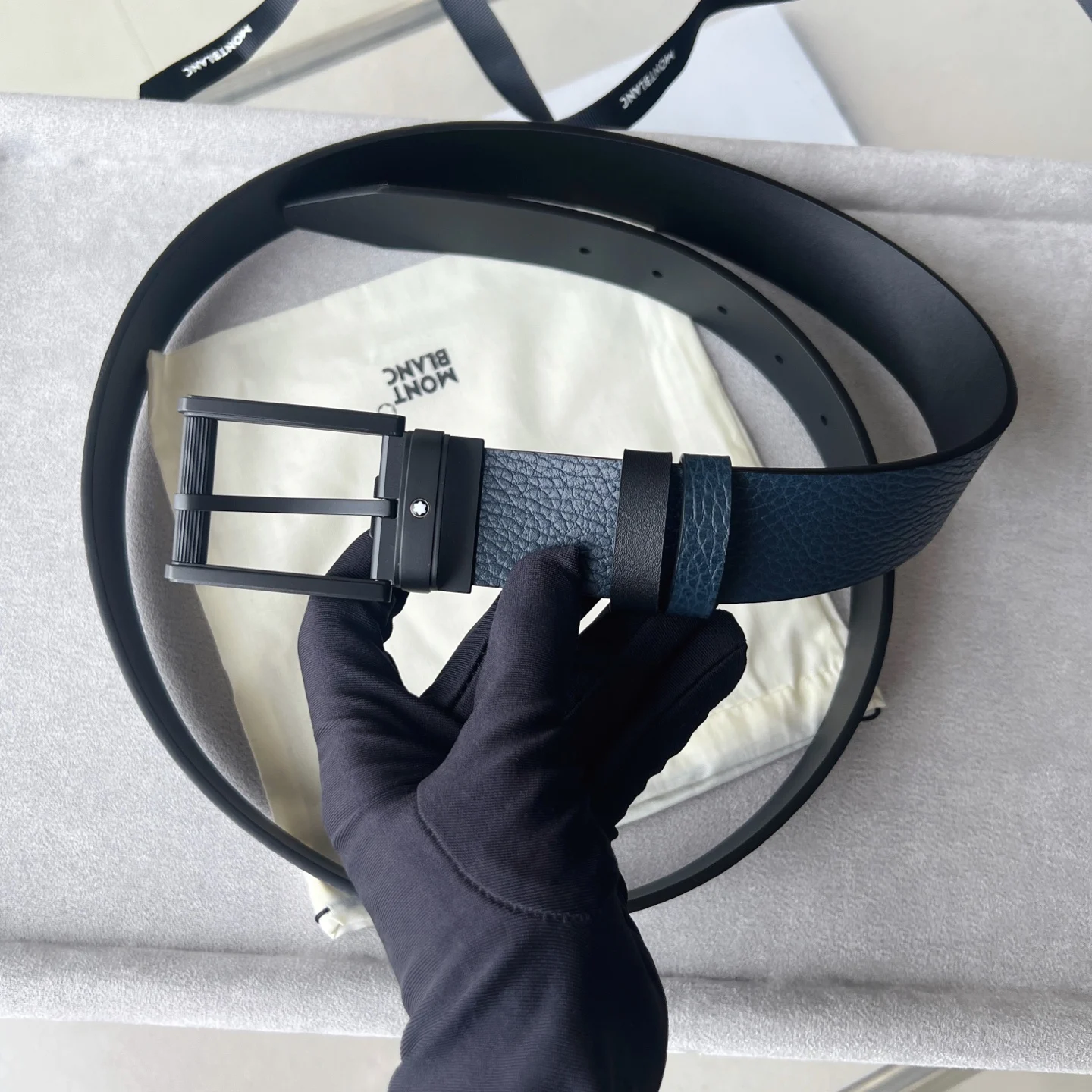 万宝龙 万宝龙方形带扣黑色蓝色腰带