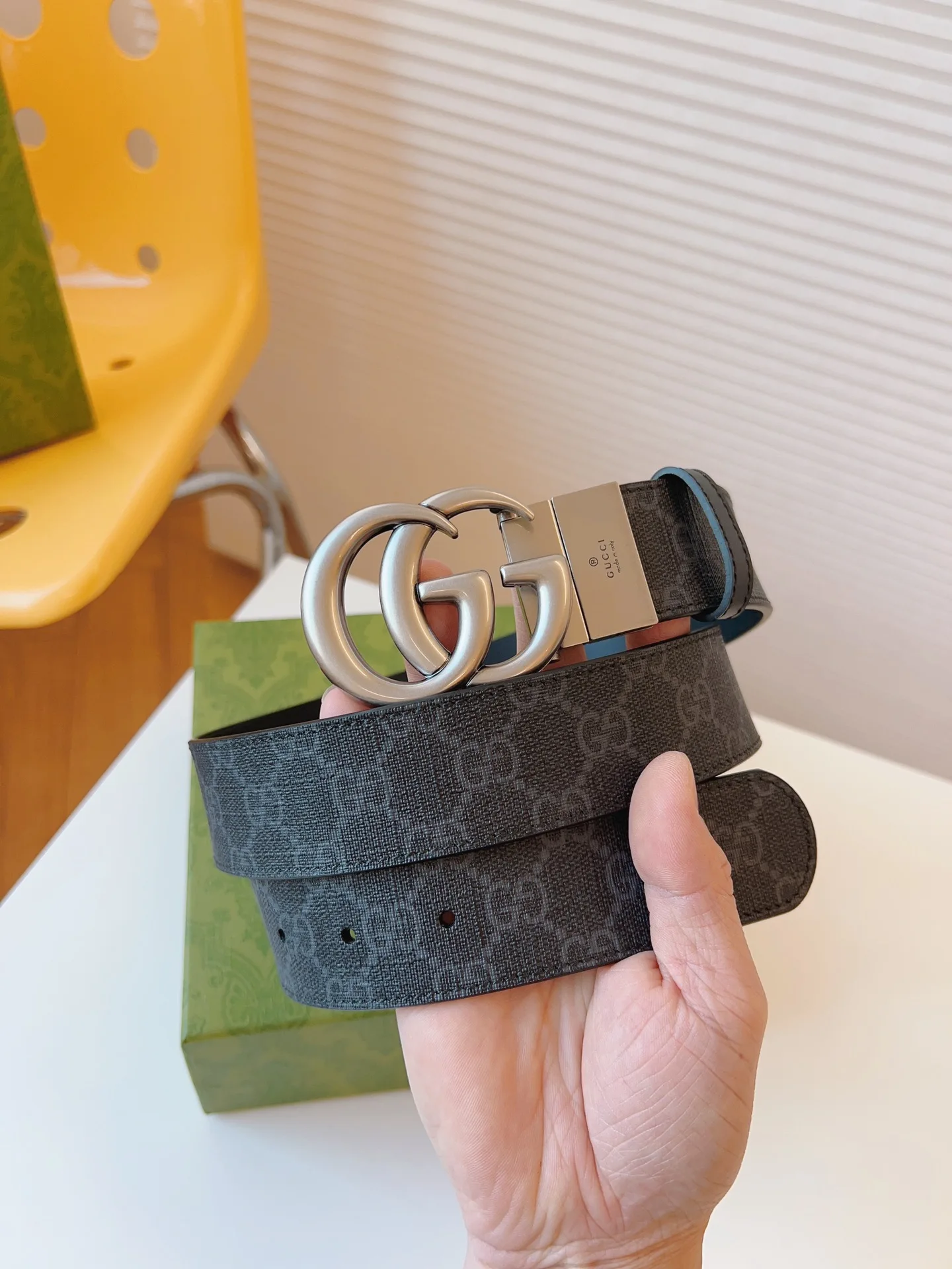 古奇  GUCCI双面皮革腰带