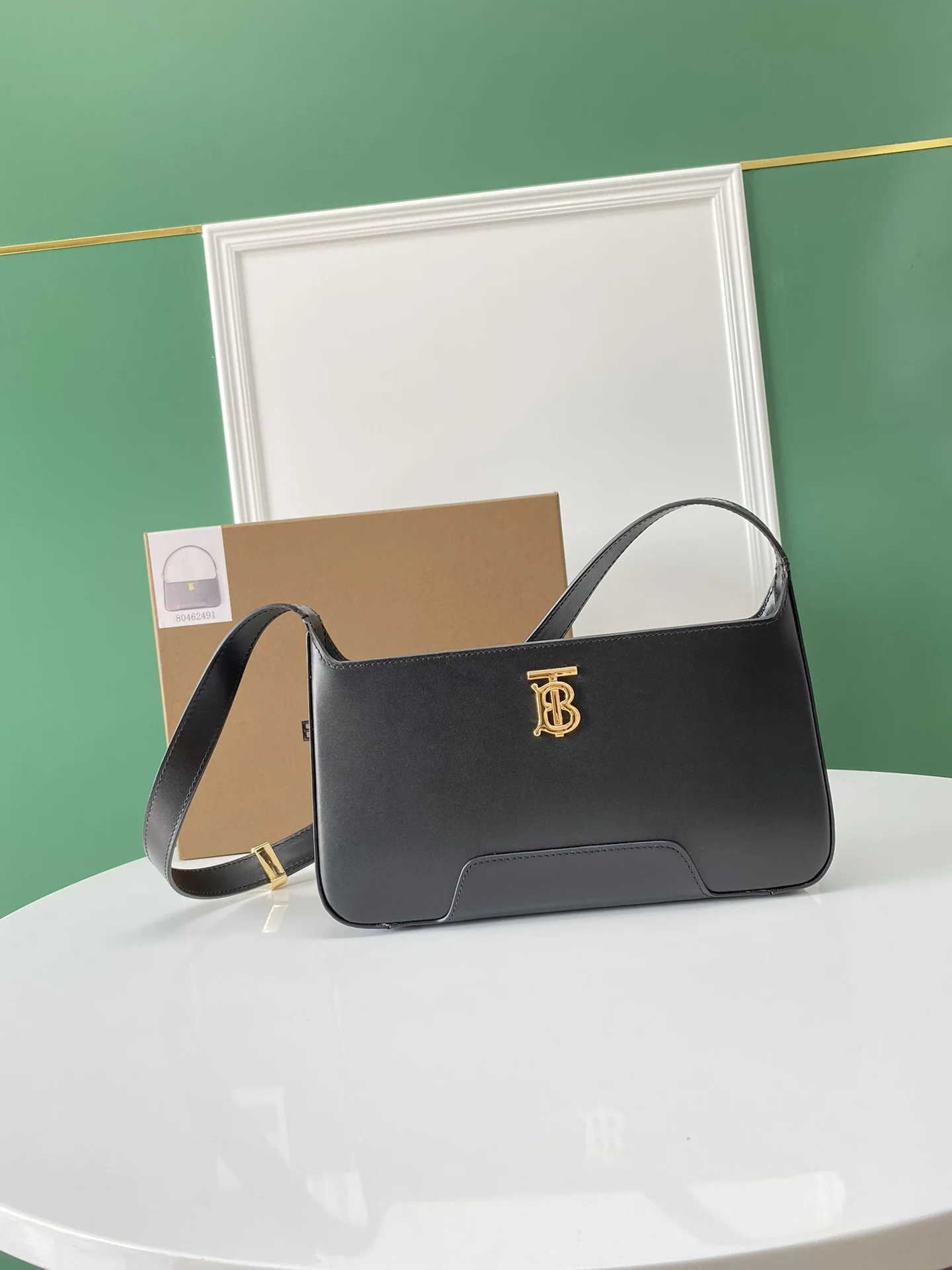 巴宝莉 B家最新秋冬Tb shoulder bag 斜挎包