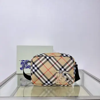 3201 B家最新斜背包 斜挎包 高仿巴宝莉女包