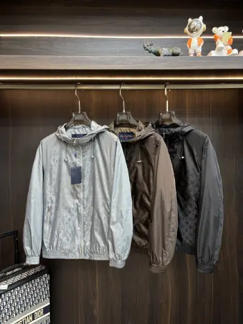 2026ss春季新款连帽夹克外套 高仿LV夹克/外套