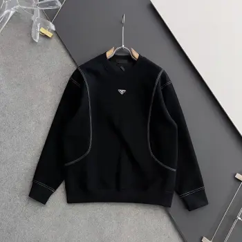 精美工艺圆领款卫衣 高仿普拉达卫衣/帽衫