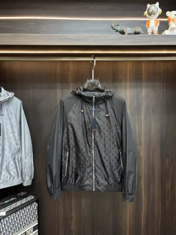 2026ss春季新款连帽夹克外套 高仿LV夹克/外套