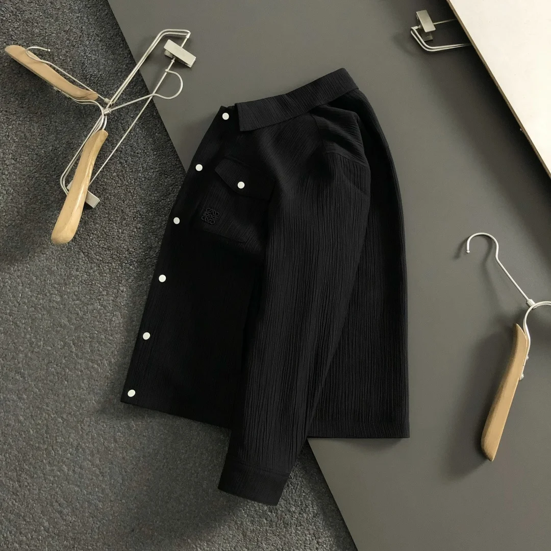 罗意威 2026春夏潮牌暗纹条纹夹克 罗意威 2026春夏潮牌暗纹条纹夹克