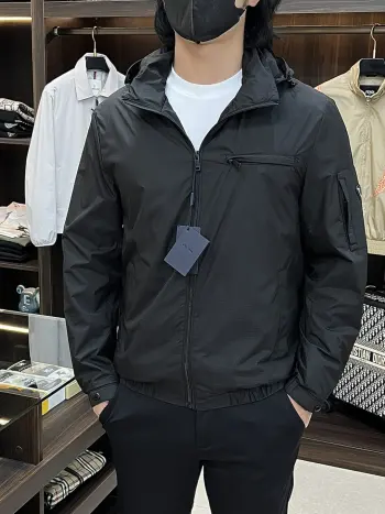 2026春季新款连帽夹克外套 高仿普拉达夹克/外套