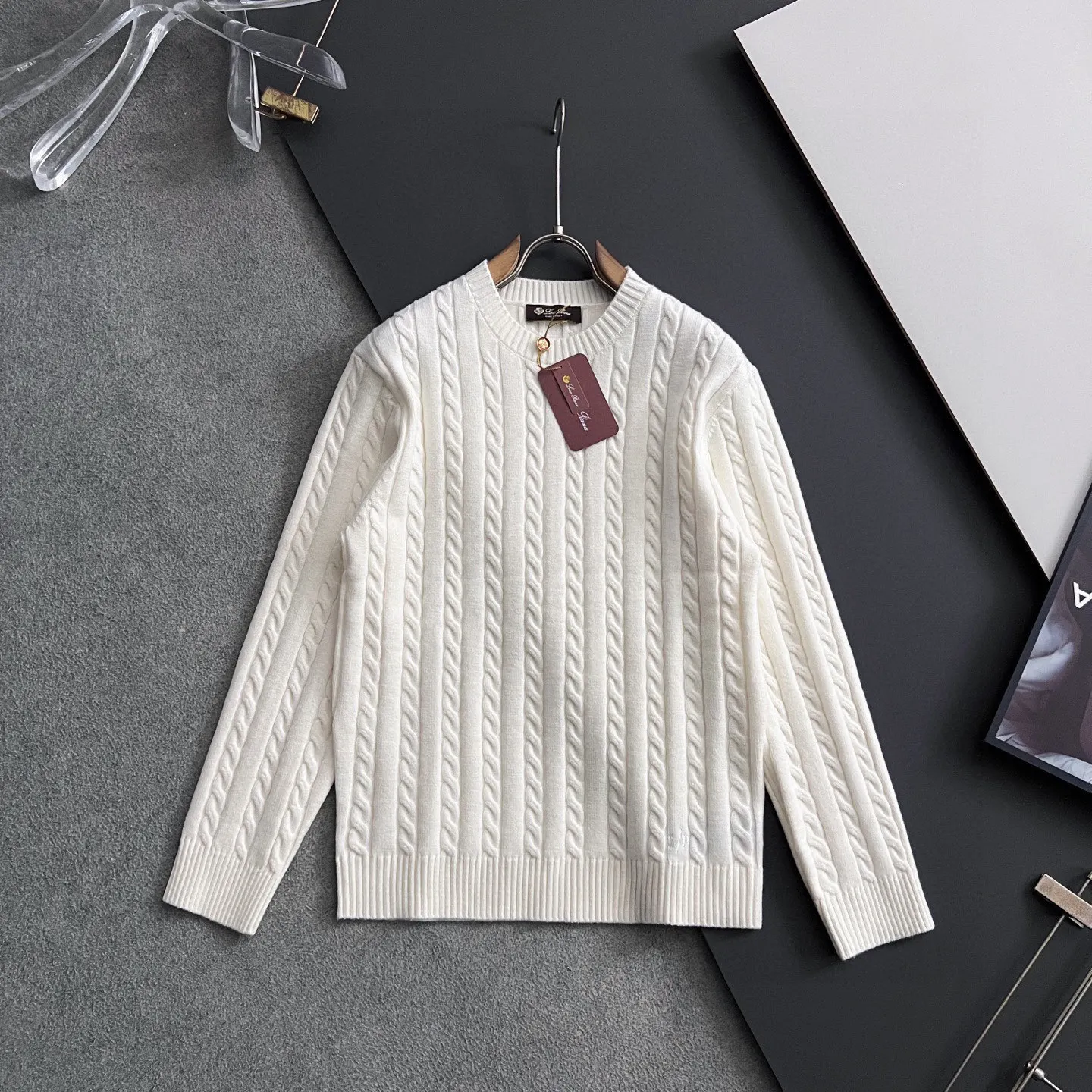 诺悠翩雅 秋冬新款男女同款高克重针织羊毛衫