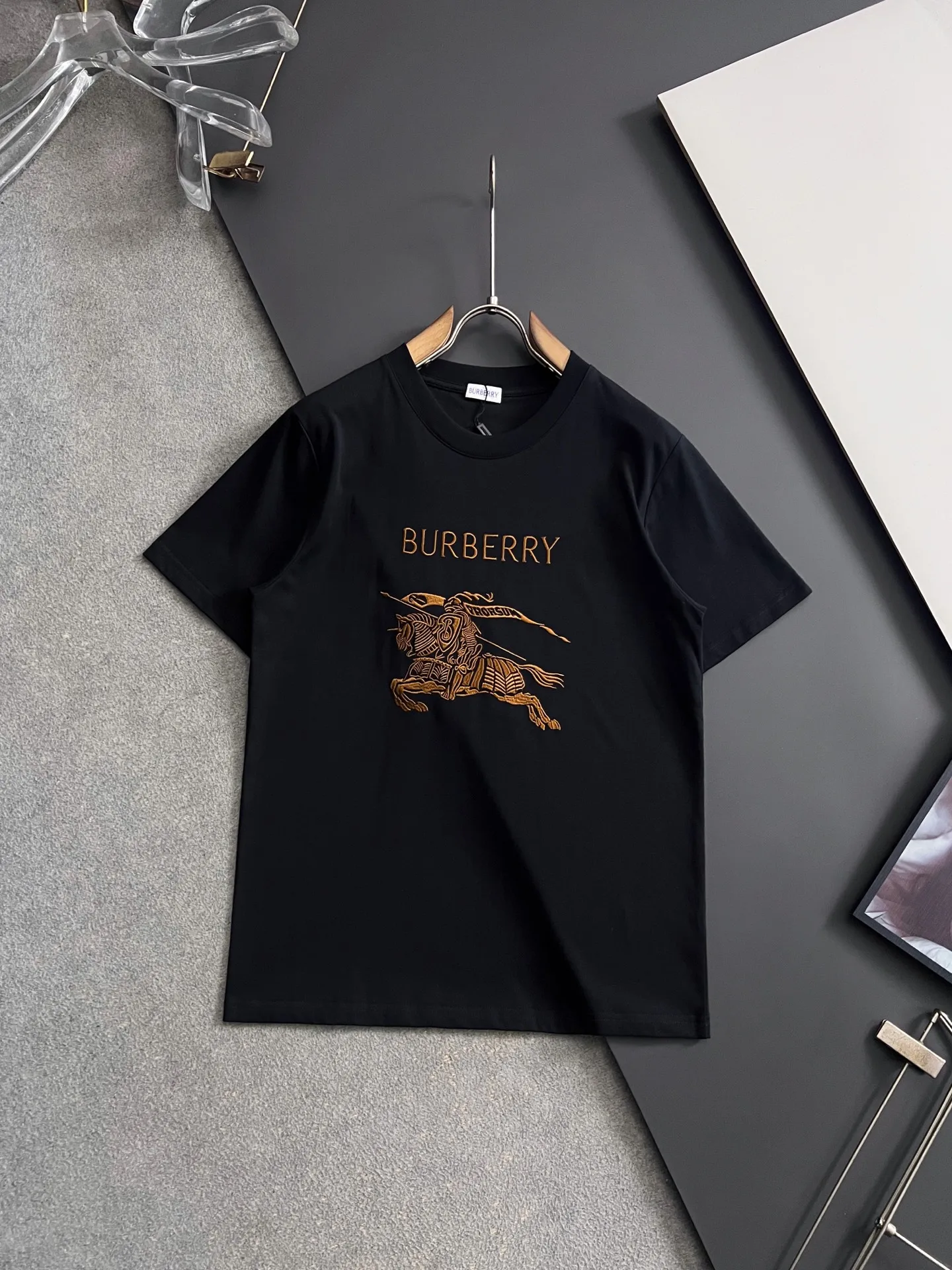 巴宝莉  2026ss新品短袖T恤