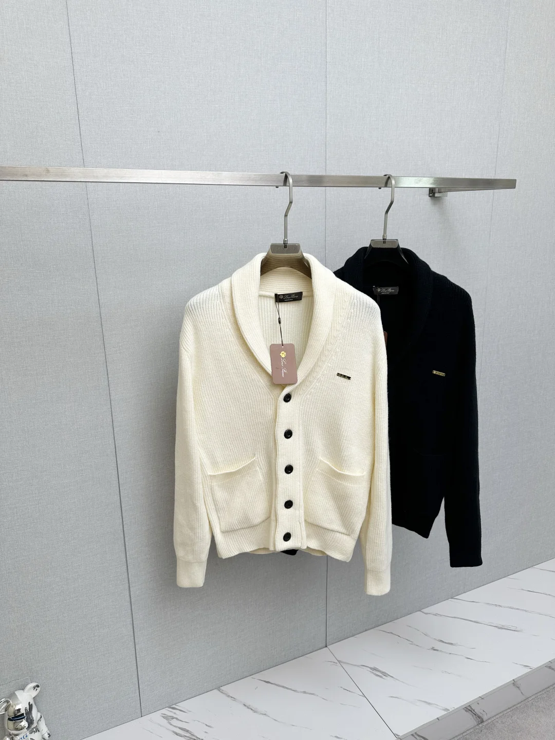 诺悠翩雅 冬季新款绵羊毛毛衣 诺悠翩雅 冬季新款绵羊毛毛衣