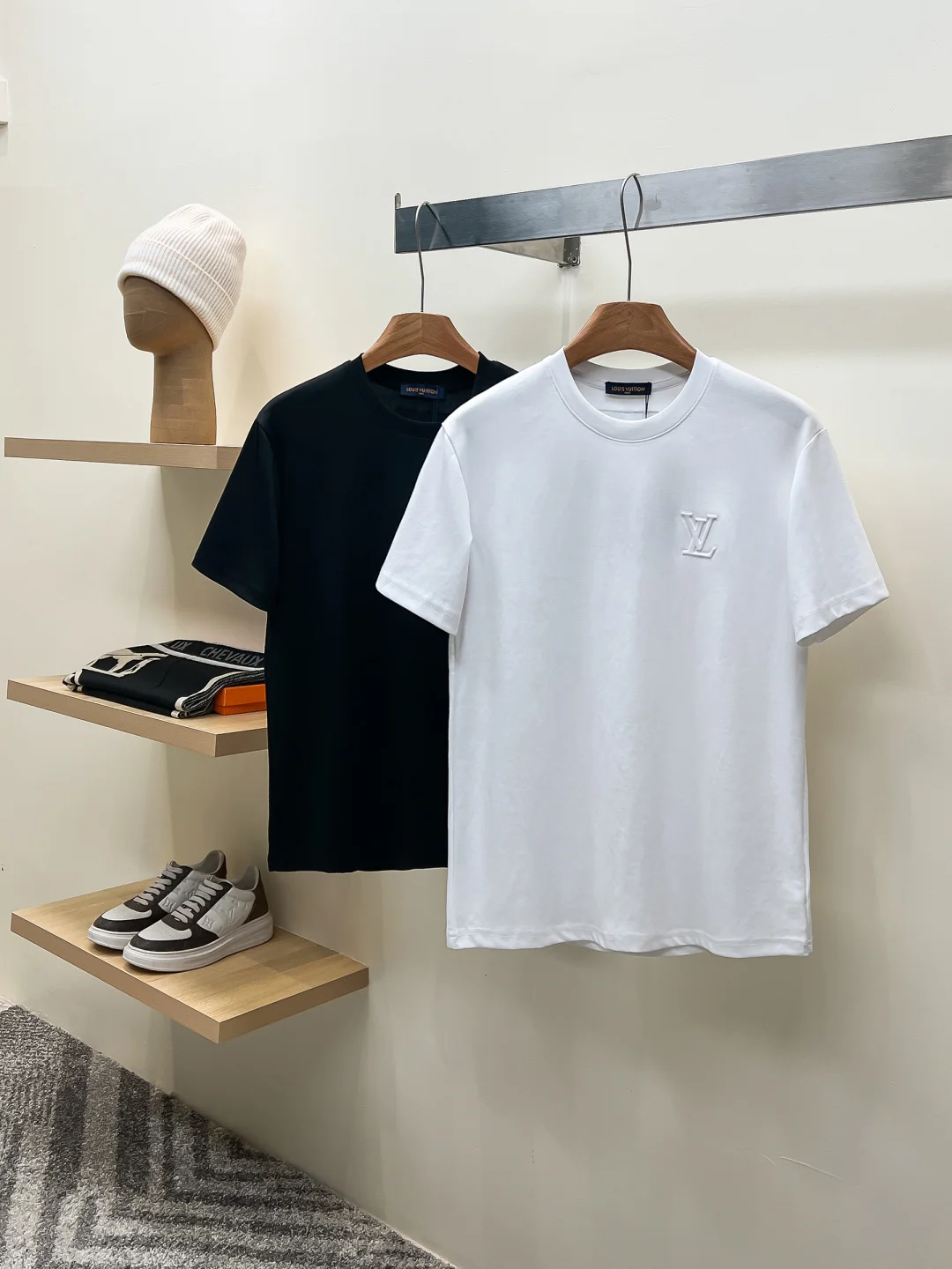 LV 新品驴牌lv男士新款圆领短袖