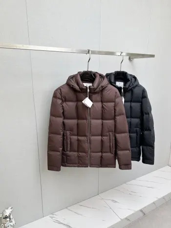 纯色连帽羽绒夹克外套 高仿布鲁内洛库奇内利羽绒服/棉服