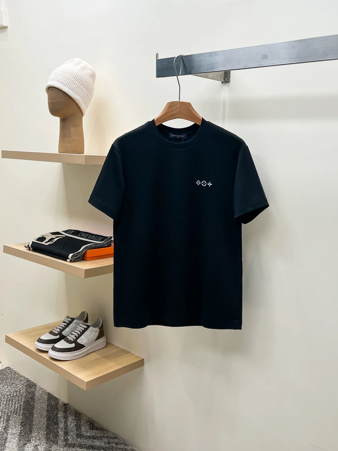 LV  L家经典款三花圆领短袖T恤