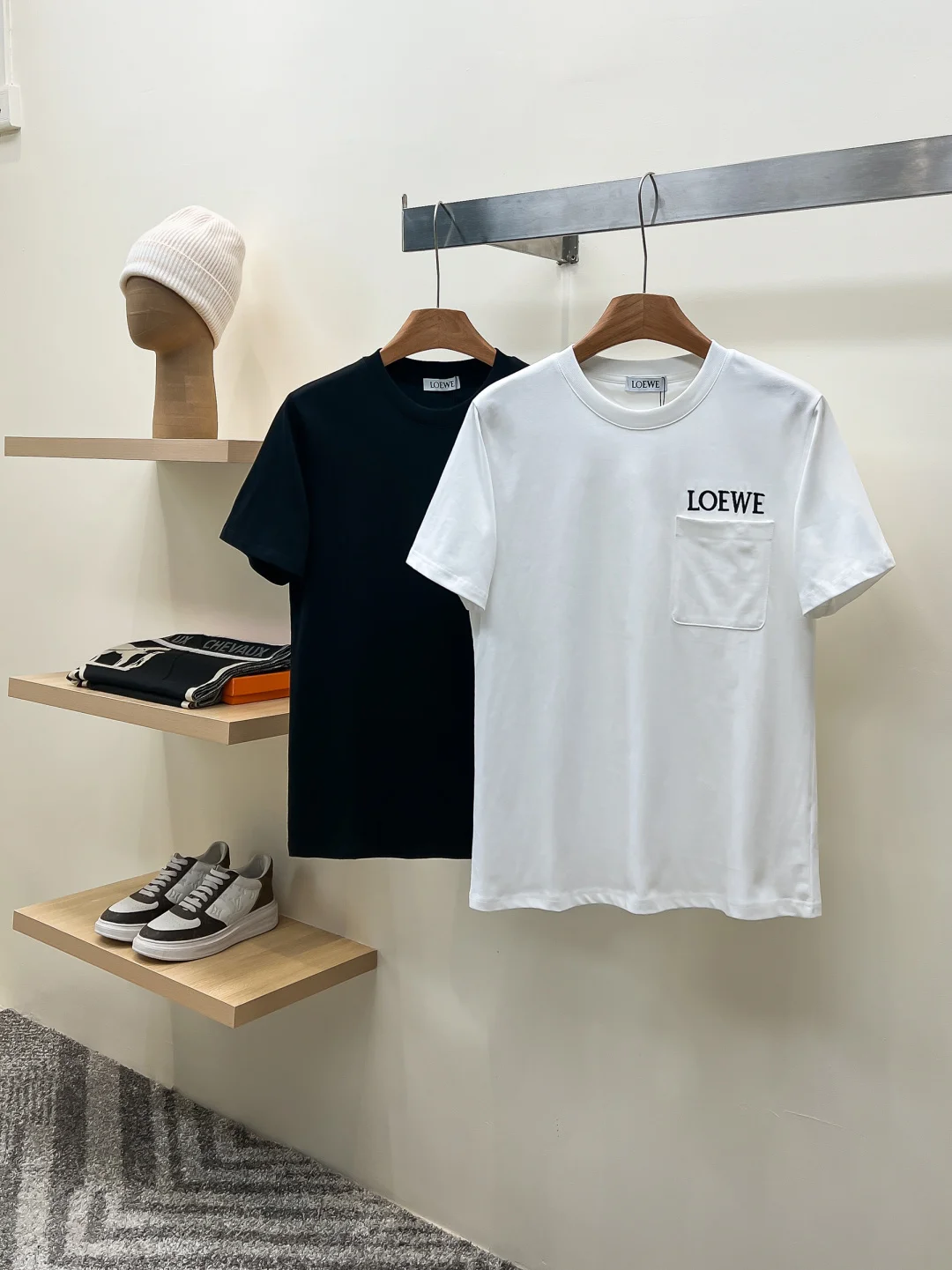 罗意威 新品LOEWE/罗意威 高品质圆领短袖T恤 罗意威 新品LOEWE/罗意威 高品质圆领短袖T恤