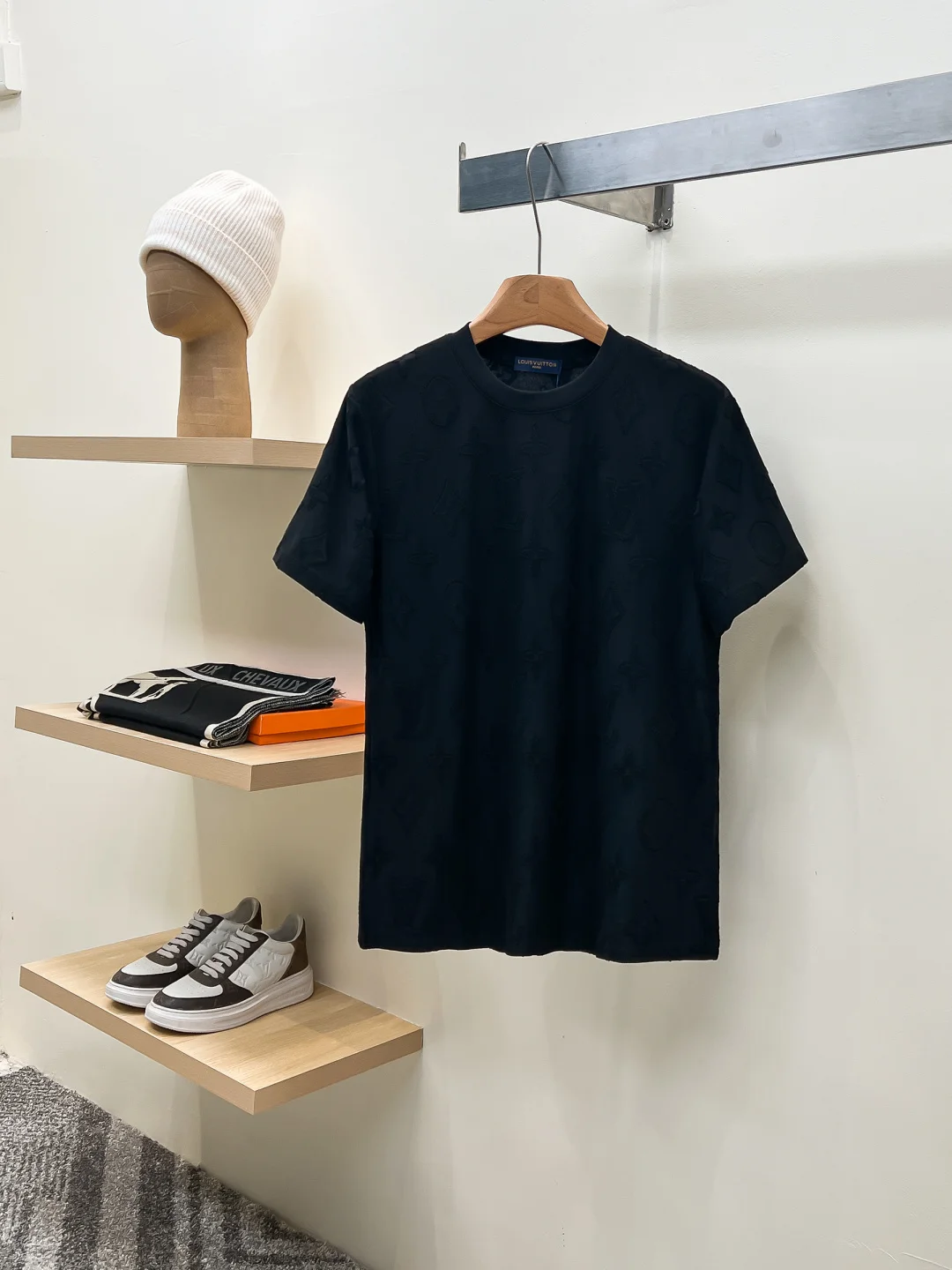 LV 26ss新品 印花圆领短袖T恤 LV 26ss新品 印花圆领短袖T恤