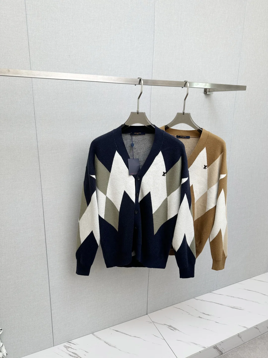 LV  冬季新款绵羊毛毛衣