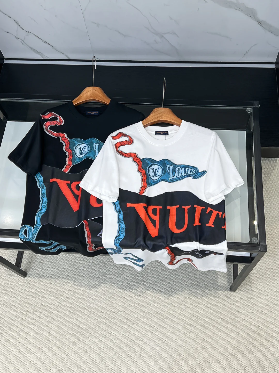 LV 2026SS 新品男款短袖T恤 LV 2026SS 新品男款短袖T恤