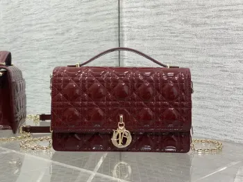藤纹格 酒红漆皮珍珠链条手拿包 女士斜挎包 高仿迪奥女包