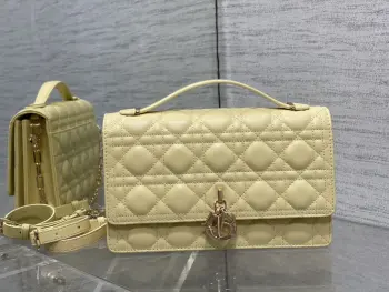  藤纹格小鸡黄珍珠链条手拿包 女士斜挎包 高仿迪奥女包