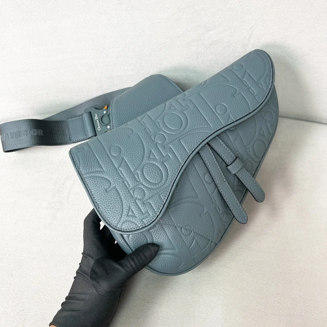 Dior Launch of early spring new men s full leather saddle bag men s crossbody bag