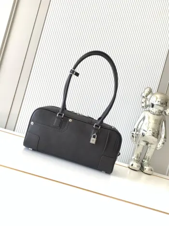 9167 Cubi Small Lunch Bag Shoulder Bag Replica Loewe womens bags