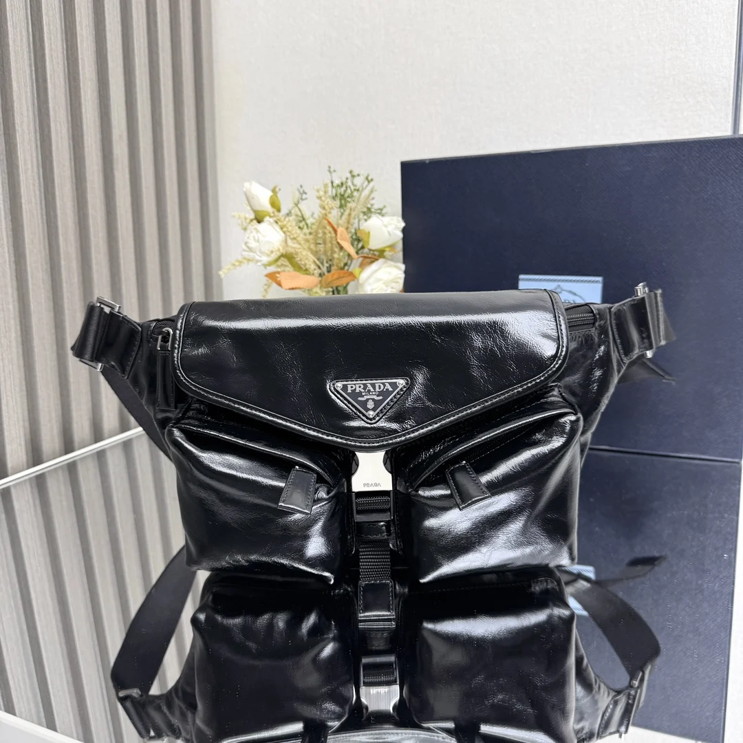 普拉达 2VH174 新款油蜡皮单肩包 单肩包