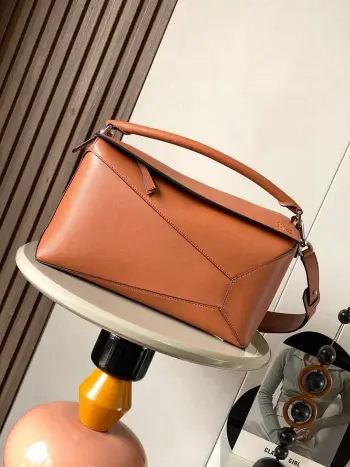 9054 New Large Geometric Bag Crossbody Bag Replica Loewe womens bags