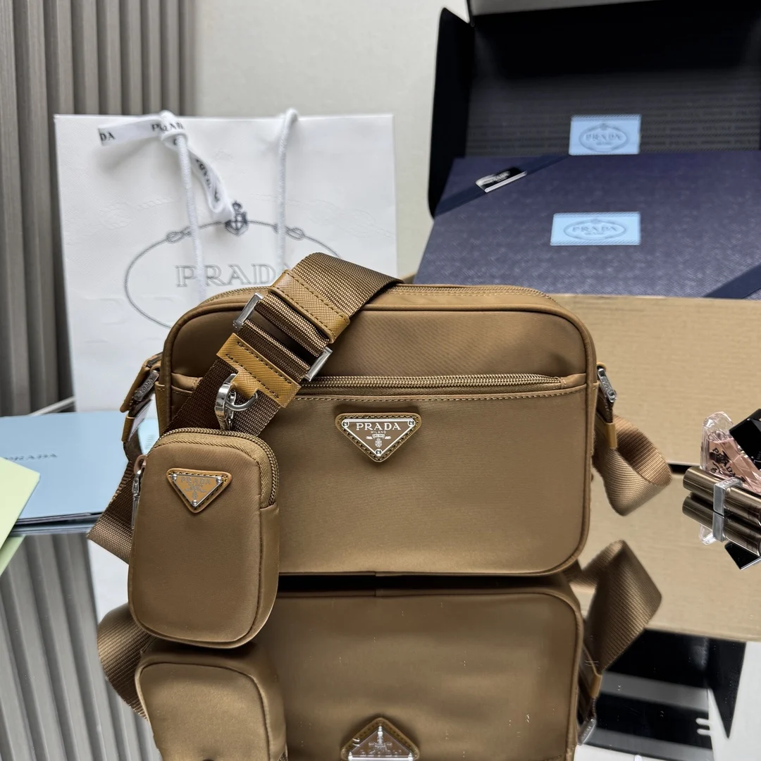 普拉达 1BC167 新款三合一矩形单肩包 单肩包