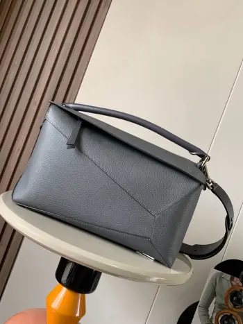 9054 New Large Geometric Bag Crossbody Bag Replica Loewe womens bags