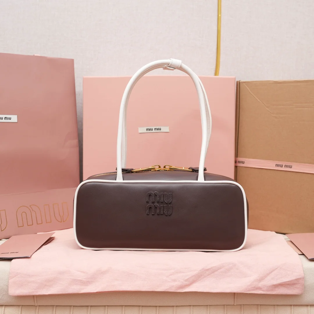 缪缪 5BB173 新品保龄球包 单肩包 缪缪 5BB173 新品保龄球包 单肩包