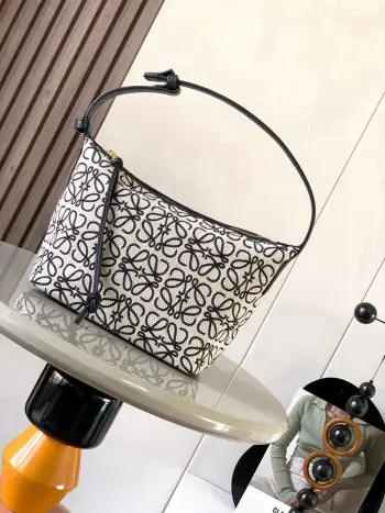 9007 Cubi handbag small lunch bag shoulder bag Replica Loewe womens bags