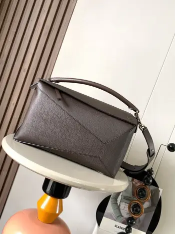 9054 New Large Geometric Bag Crossbody Bag Replica Loewe womens bags