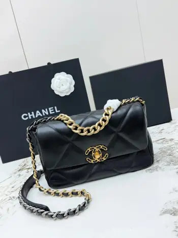 AS1160 Pearl Handle Makeup Bag Crossbody Bag Replica Chanel womens bags